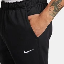 Men's Nike Therma-FIT Tapered Fitness Sweatpants Black/Black/White - DQ5405 010 -Nike Sportwear Sales DQ5405 010 M4