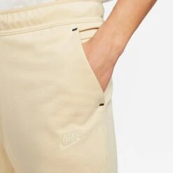 Men's Nike Sportswear Tech Essentials Lightweight Slim-Fit Fleece Jogger Sweatpants Team Gold/Team Gold - DX0826 783 -Nike Sportwear Sales DX0826 783 M4