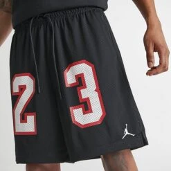 Nike Men's Jordan Essentials Graphic Mesh Shorts Black/White - DX9671 010 -Nike Sportwear Sales DX9671 010 M5