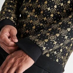 Men's Supply & Demand Royalty Monogram Print Crewneck Sweatshirt Black/Gold - SUM16344 090 13 Men's Supply & Demand Royalty Monogram Print Crewneck Sweatshirt Black/Gold - SUM16344 090 -Nike Sportwear Sales SUM16344 090 M6